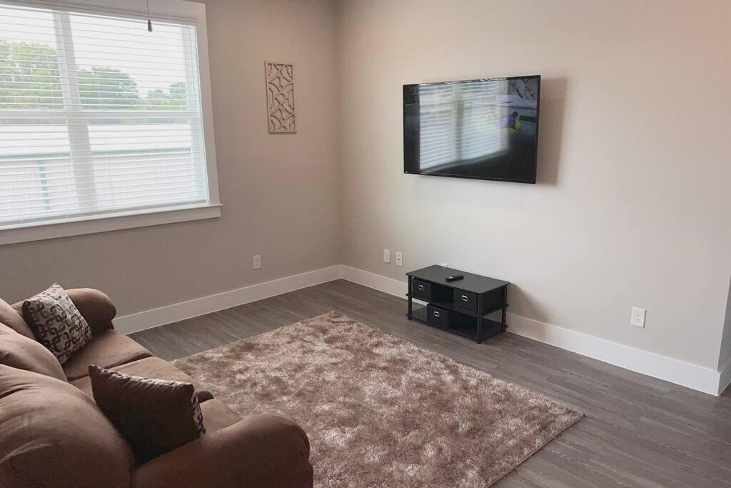Welcome To Our Spacious 2-Bedroom 2-Bathroom Located In The City Of Houston, Texas! Esterno foto